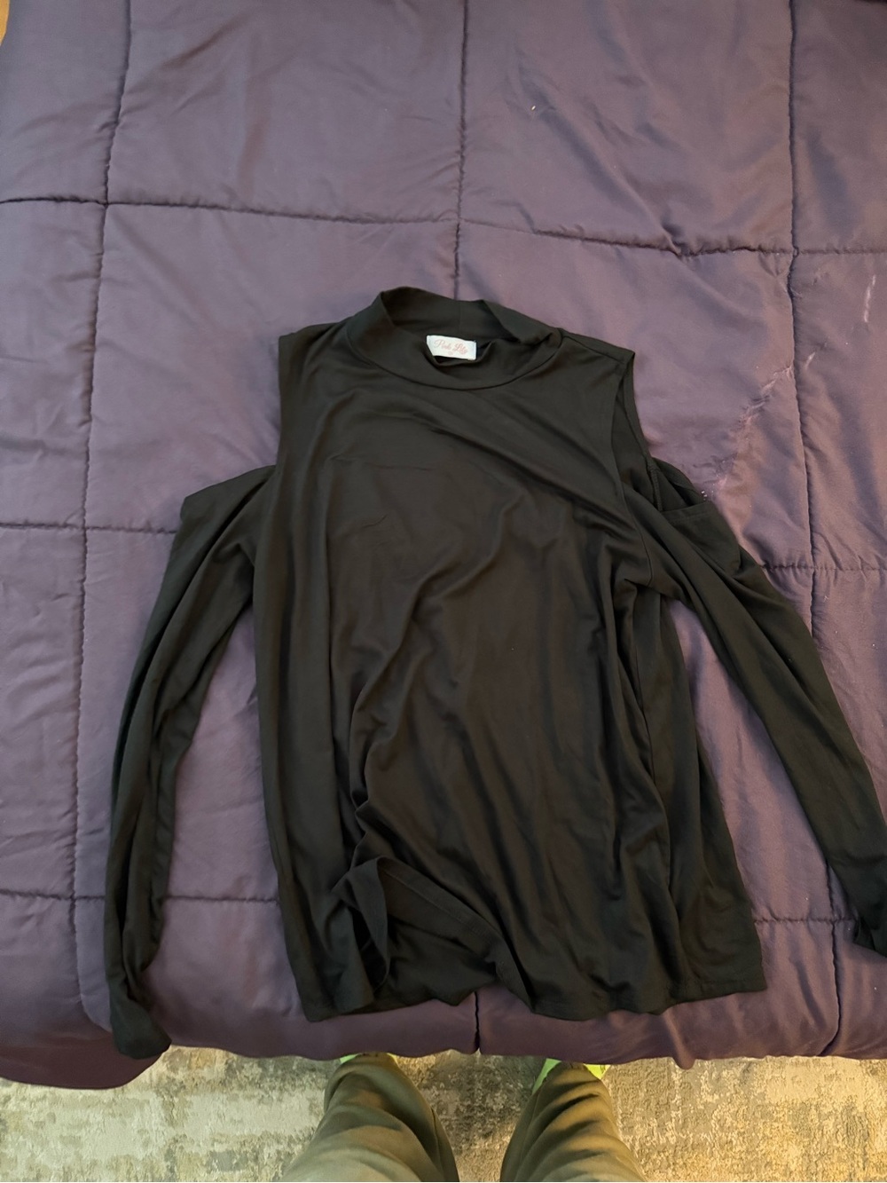 Pink Lily Black Cold-Shoulder Long Sleeve Top